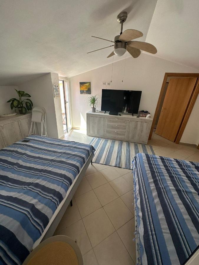 Bella Alba Apartment On The Beach Alba Adriatica Exterior photo